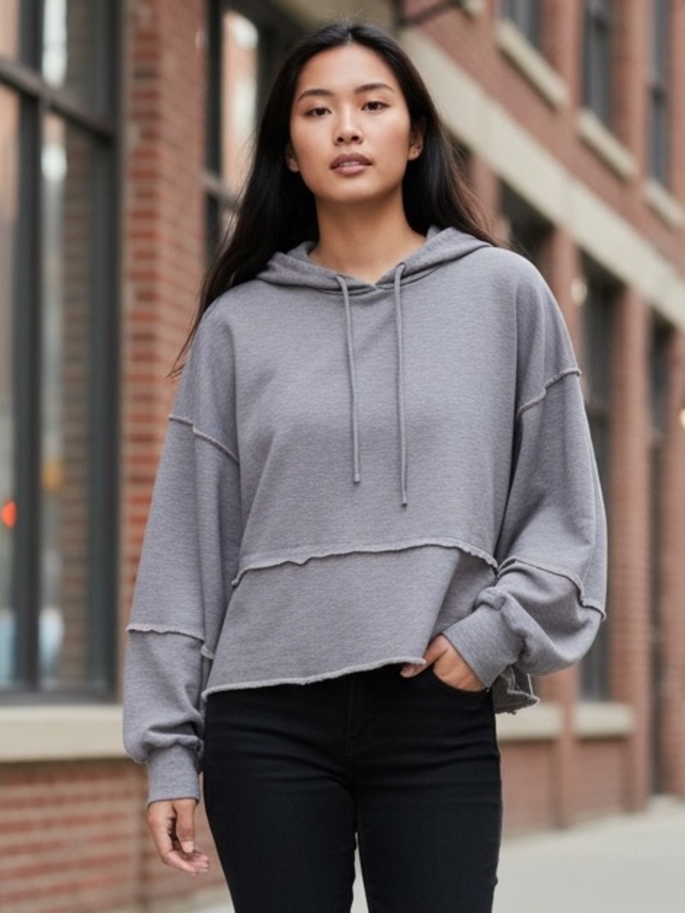 Kaileigh Women’s Gray Cropped Hoodie – Size Large